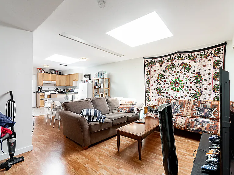 4359 Main St #1 — Photo 7