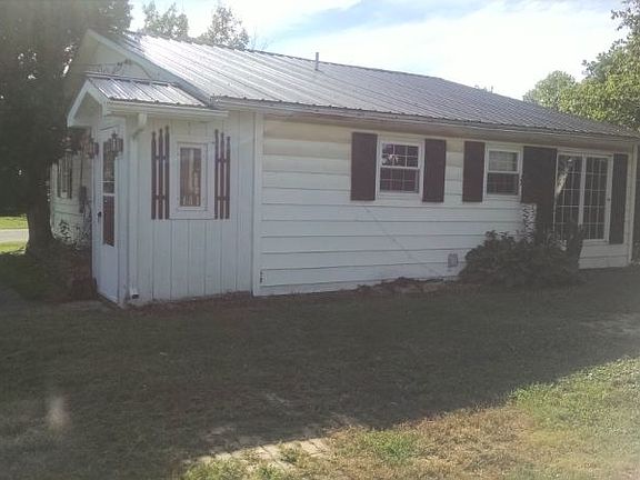5th image of 344 1/2 Main St