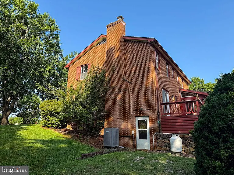 11 Hickory Ln — Photo 78