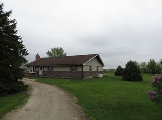 34 Salato Ln, Minooka, IL 60447