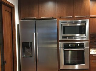 4528 41st Ave SW #B, Seattle, WA 98116