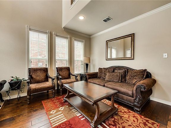 4th image of 716 Marina Vista Dr