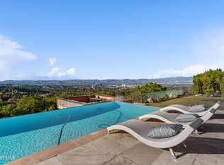 20116 Phaeton Dr, Woodland Hills, CA 91364