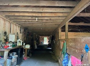 76 Deer Path Rd, Central Islip, NY 11722