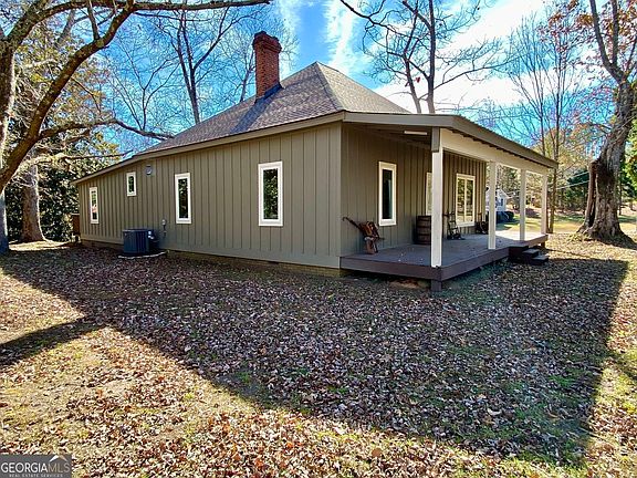 4th image of 3993 Pool Rd