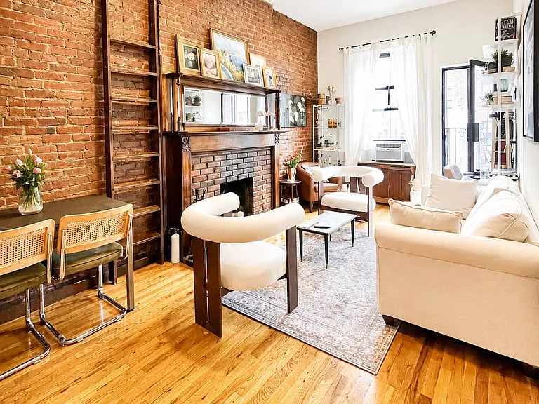 131 W 75th St #4B — Photo 2