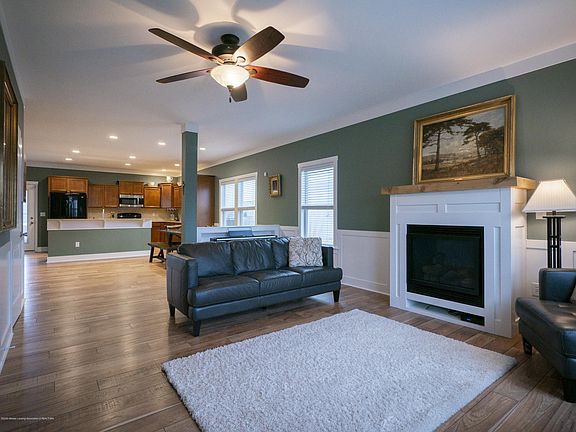 2nd image of 15070 Loxley Ln
