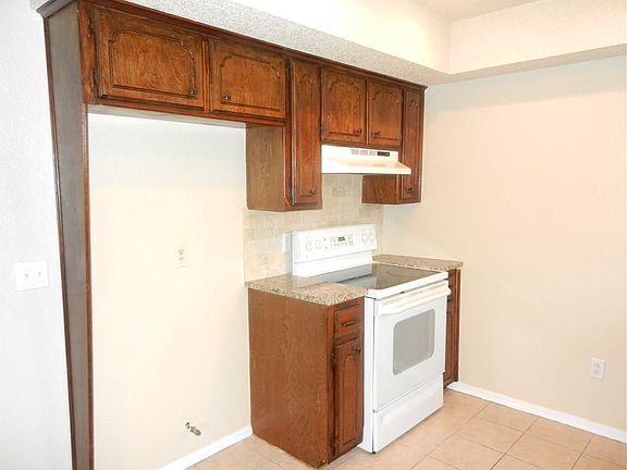 5th image of 12305 Rockgate Dr