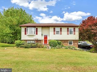 139 W Lexington Rd, Lititz, PA 17543