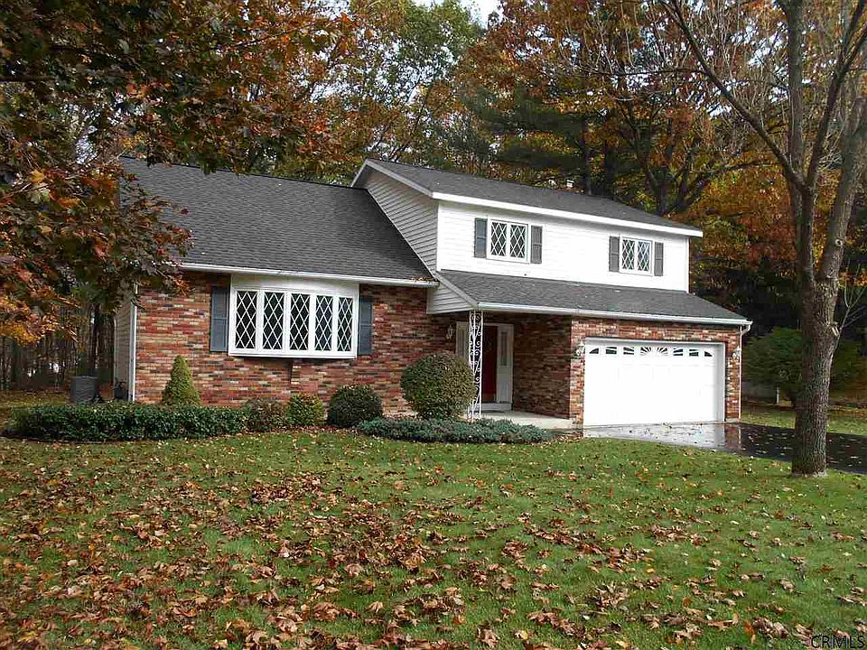 1st image of 12 Walsh Ln