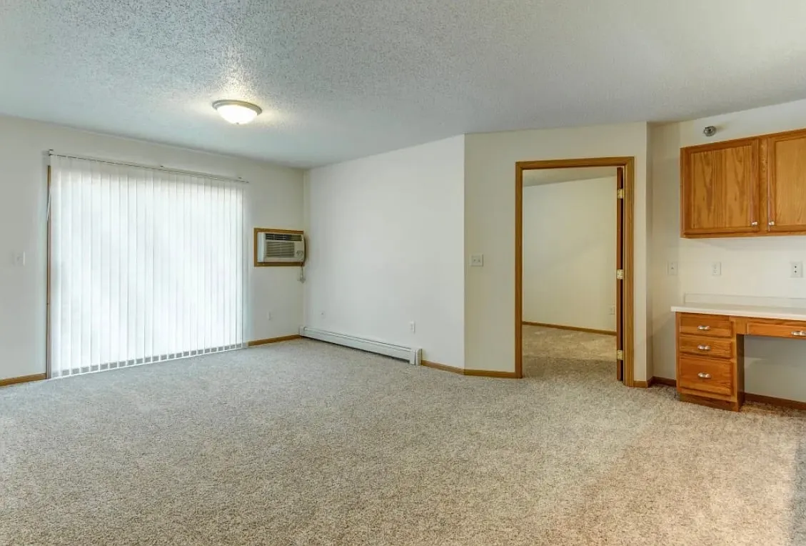 1 bed, $895 — Photo 1