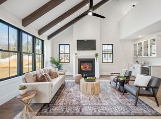 37 Trails Edge Rd, Londonderry, NH 03053