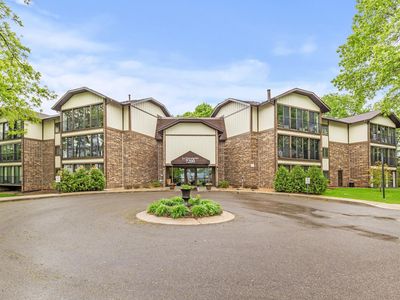 7200 Cahill Rd APT 105, Edina, MN, 55439