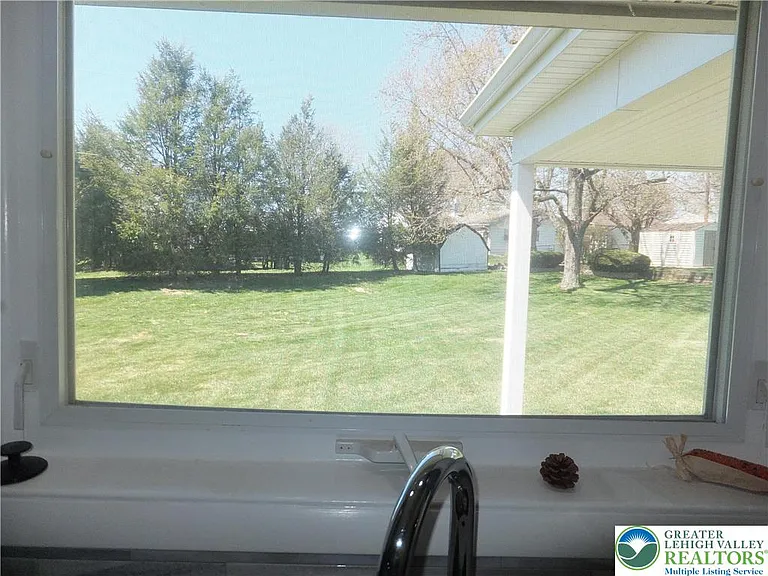 1264 California Ave — Photo 14