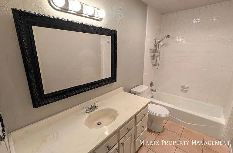 3409 103rd St — Photo 9