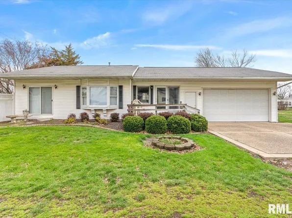 496 S Miller St, Waverly, IL 62692