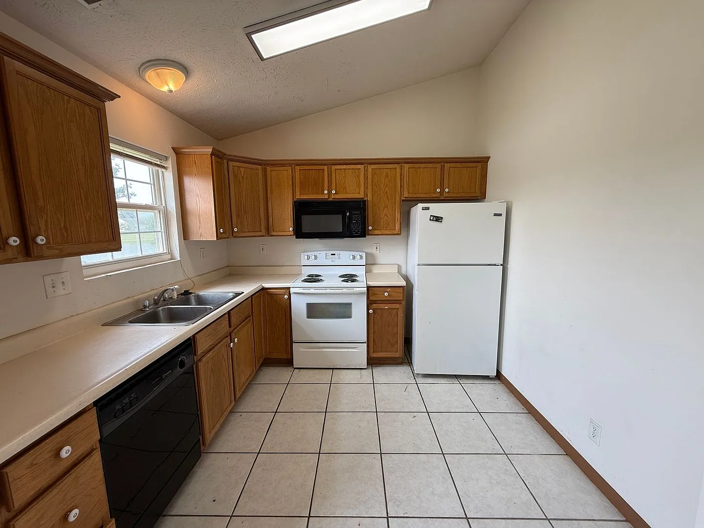2 bedroom and 2 bathroom property located in West Lafayette! — Photo 4
