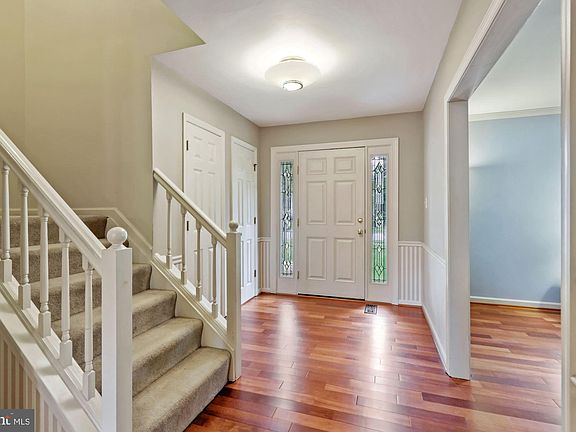 2nd image of 5608 Meridian Hill Pl
