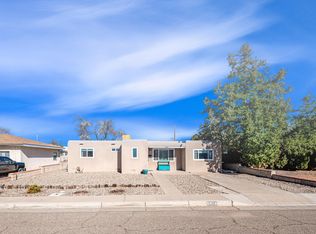 5805 Alta Monte Ave NE, Albuquerque, NM 87110