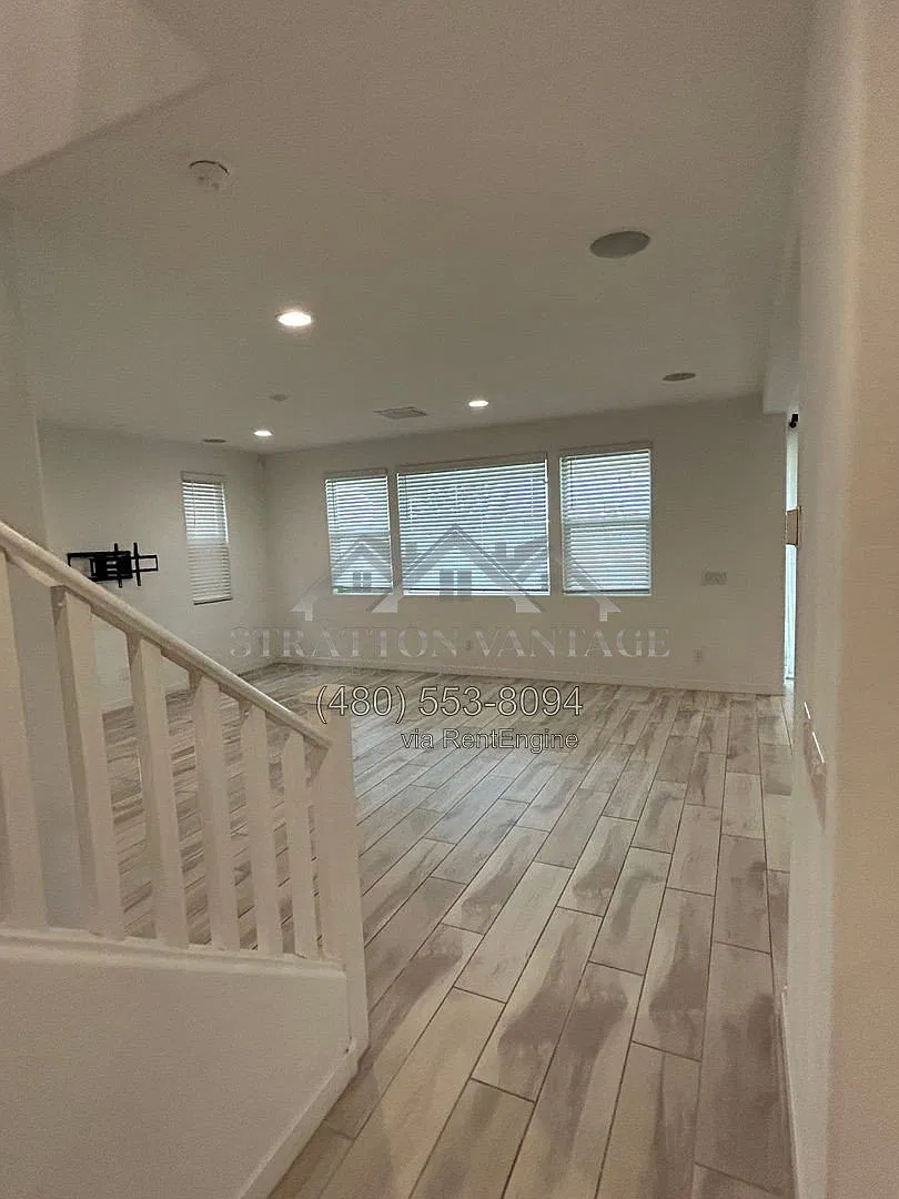 5 bed, 4.0 bath, 3398 sqft, $3,800 — Photo 4