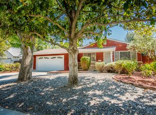 754 Hawthorn Ln, Davis, CA 95616