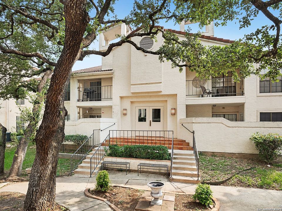 1st image of 2255 THOUSAND OAKS DR #304