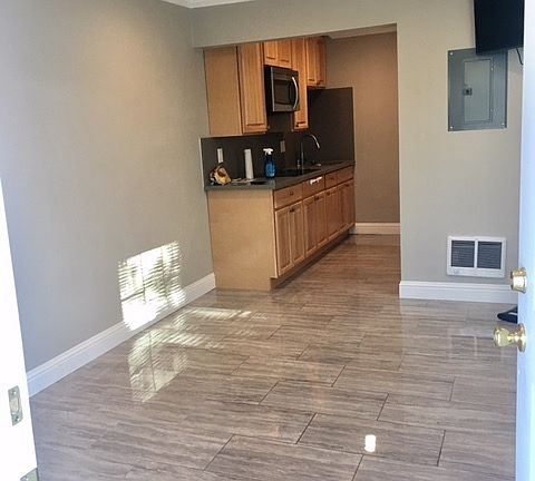 2nd image of 27677 Leidig Ct #11