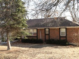 5611 Halsey St, Shawnee, KS 66216