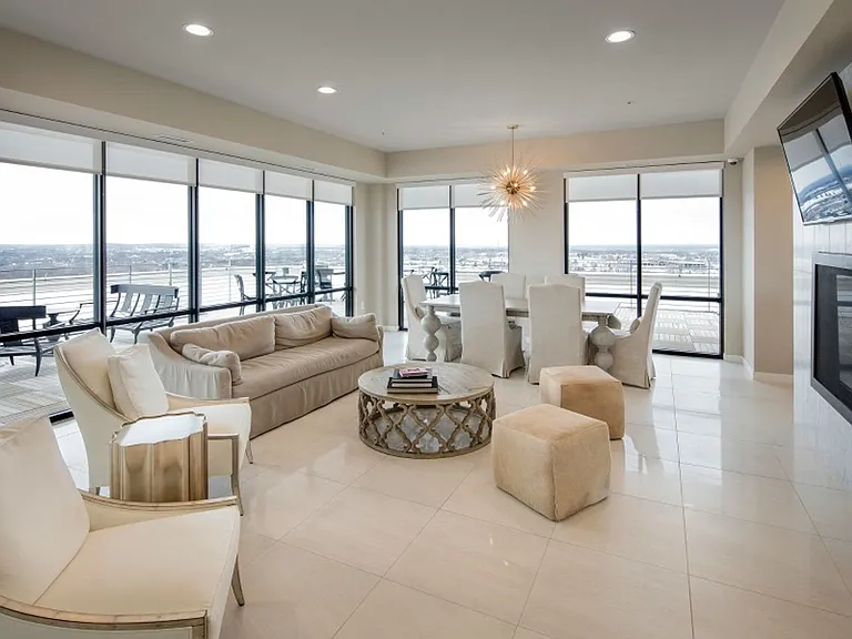 CityVue Apartments — Photo 6