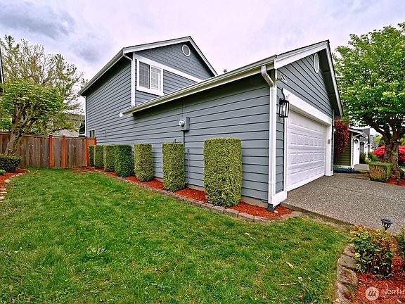 3rd image of 16611 White Mountain Road SE