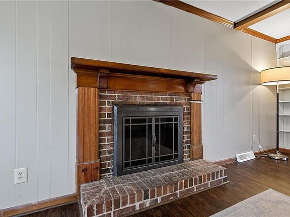 5th image of 1400 Paxton Ct
