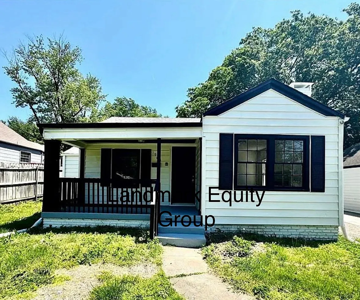 2 bed, 740 sqft, $1,100 — Photo 1