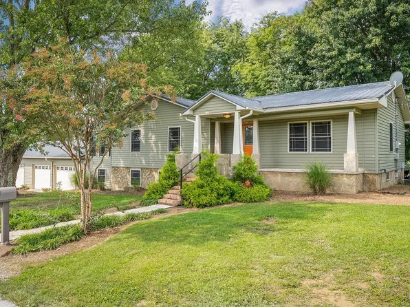 571 Larry Davis St, Spencer, TN 38585