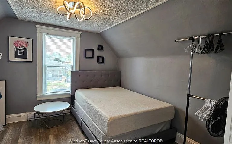 1141 Howard Ave #UPPER — Photo 4