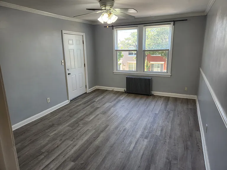 3-1315 Downing Pl NE #3 — Photo 1