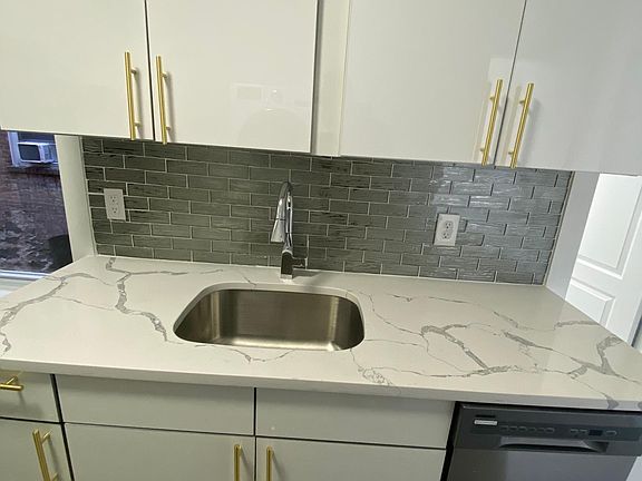 3rd image of 3143 John F Kennedy Blvd #104R