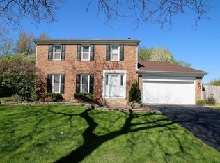 465 S Garden Ave, Roselle, IL 60172