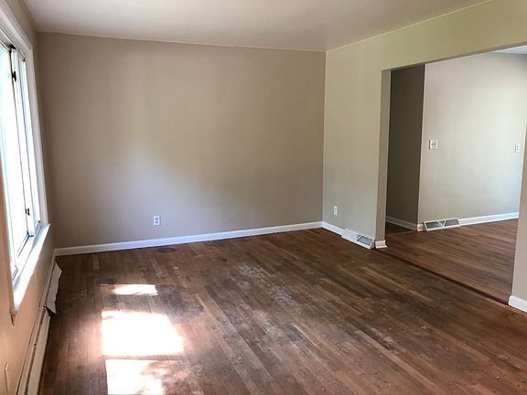 3rd image of 170 129th Ave