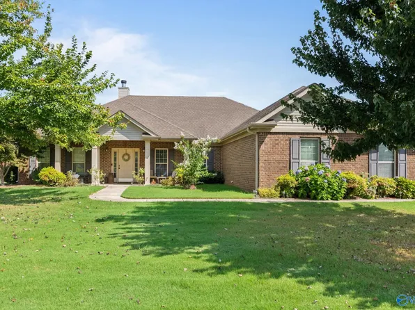 219 Cozy Creek Rd, Meridianville, AL 35759