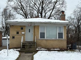 264 W 146th St, Harvey, IL 60426