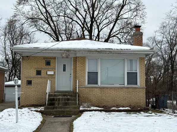 264 W 146th St, Harvey, IL 60426
