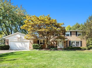 2182 Joanne Dr, Troy, MI