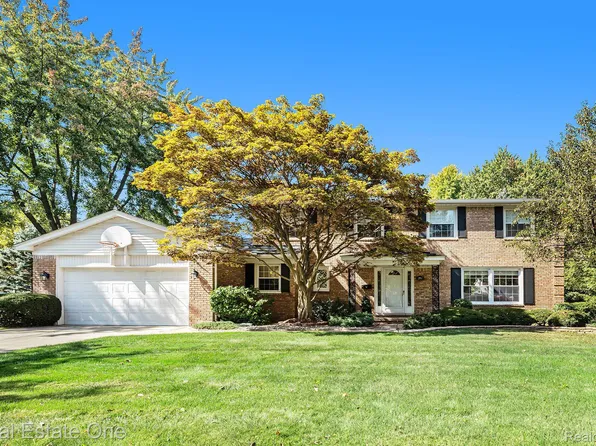 2182 Joanne Dr, Troy, MI 48084