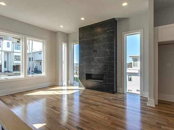 5th image of 508B 36th Ave N