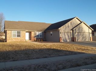 3620 Windshire Dr, Springfield, IL 62704