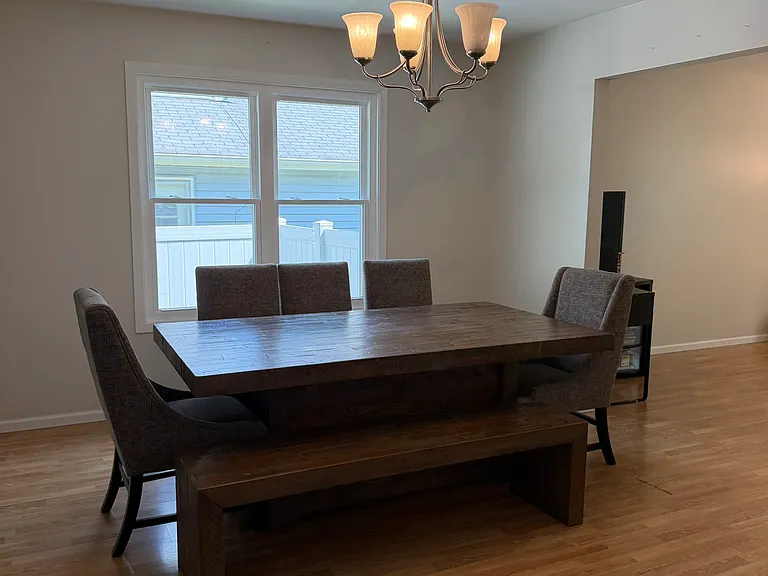 1036 Churchill Dr — Photo 6