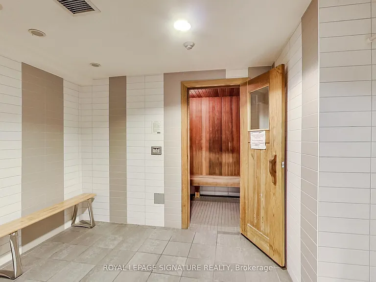 59 E Liberty St #905 — Photo 32
