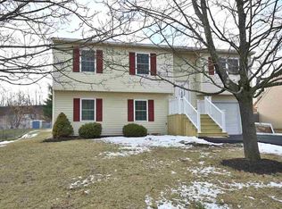 67 Meadowbrook Rd, Watervliet, NY 12189
