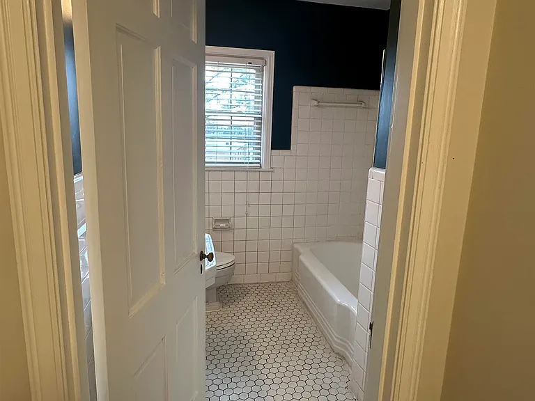 2906 Tishomingo Ln — Photo 12