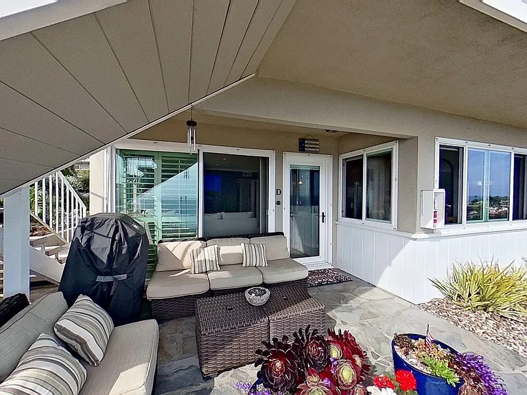 21722 Ocean Vista Dr #D — Photo 27